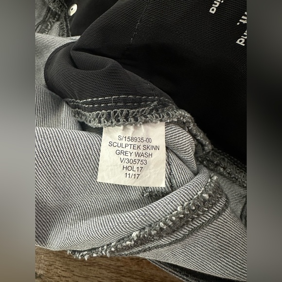 ATHLETA Sculptek Skinny Grey Wash Jeans, 6 Stretch Grey Jeans - Picture 11 of 16